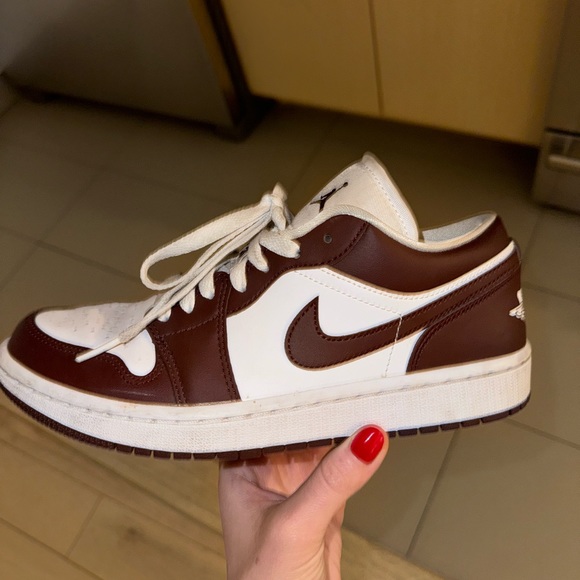 Wmns Air Jordan 1 Low 'Bronze Eclipse' - Picture 6 of 6